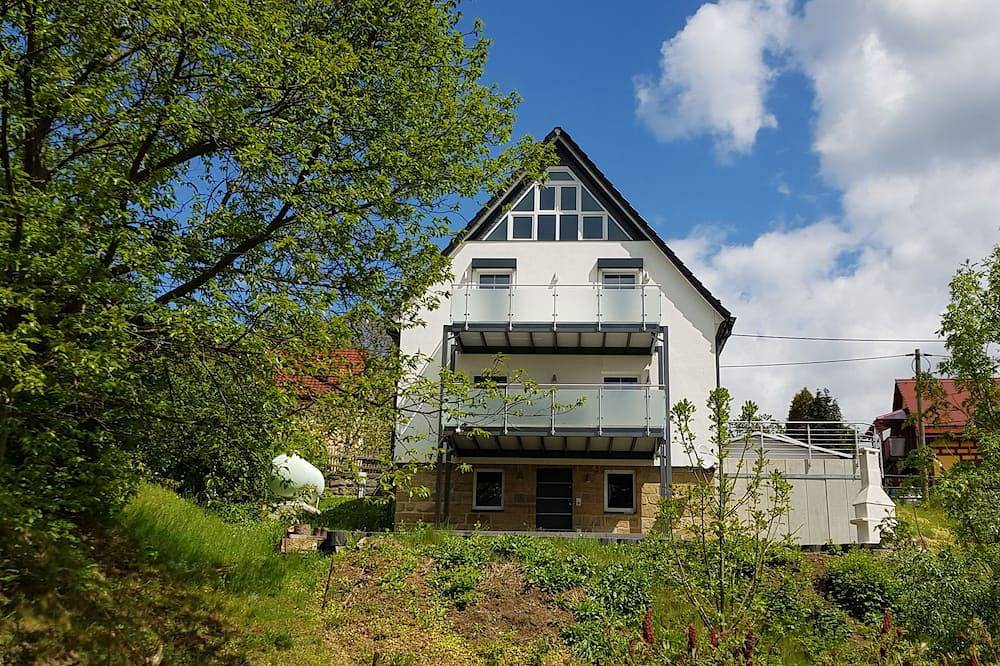 Haus Bergblick Mittelndorf,  Haus für 8 Personen mit Sauna und Fernblick in Kirnitzschtal, Sebnitz