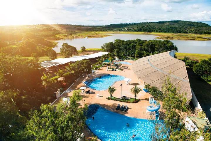 Casas e apartamentos de temporada para 5 pessoas, com jardim e sauna e ainda piscina, com animais de estimação em Caldas Novas