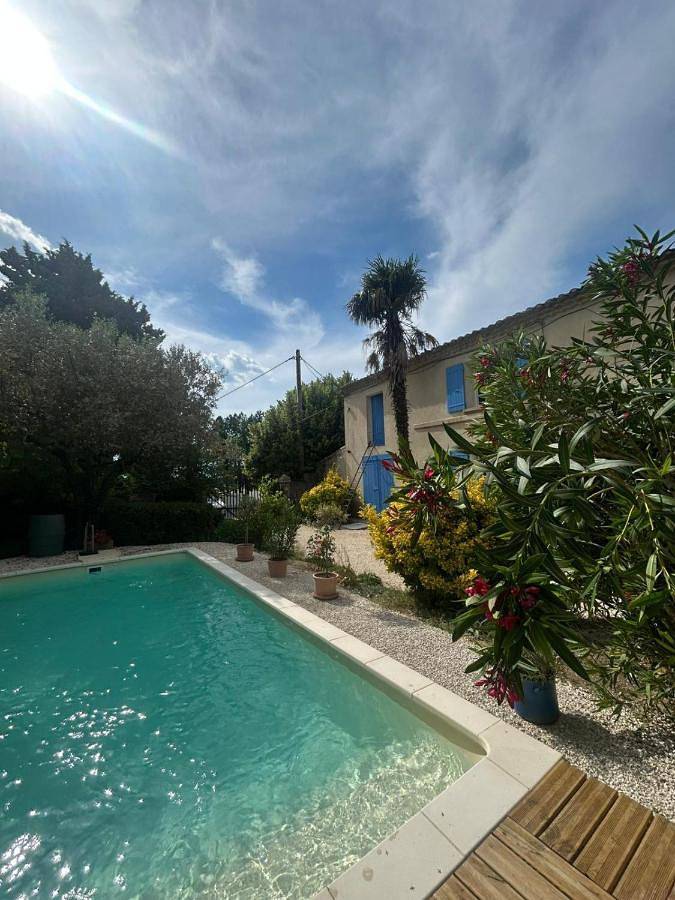 Gîte pour 6 personnes, avec vue ainsi que piscine et jardin, animaux acceptés à Tulette - 2
