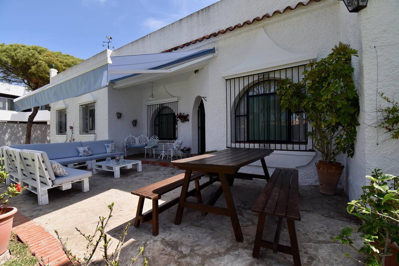 Los Olivos in La Barrosa, Chiclana de la Frontera