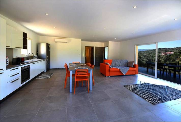 Gîte pour 4 personnes, avec terrasse et jardin, animaux acceptés dans Plage de Tenutella - 3