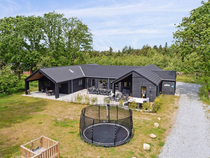 Ferienhaus für 20 Personen, mit Terrasse und Pool in Filsø See