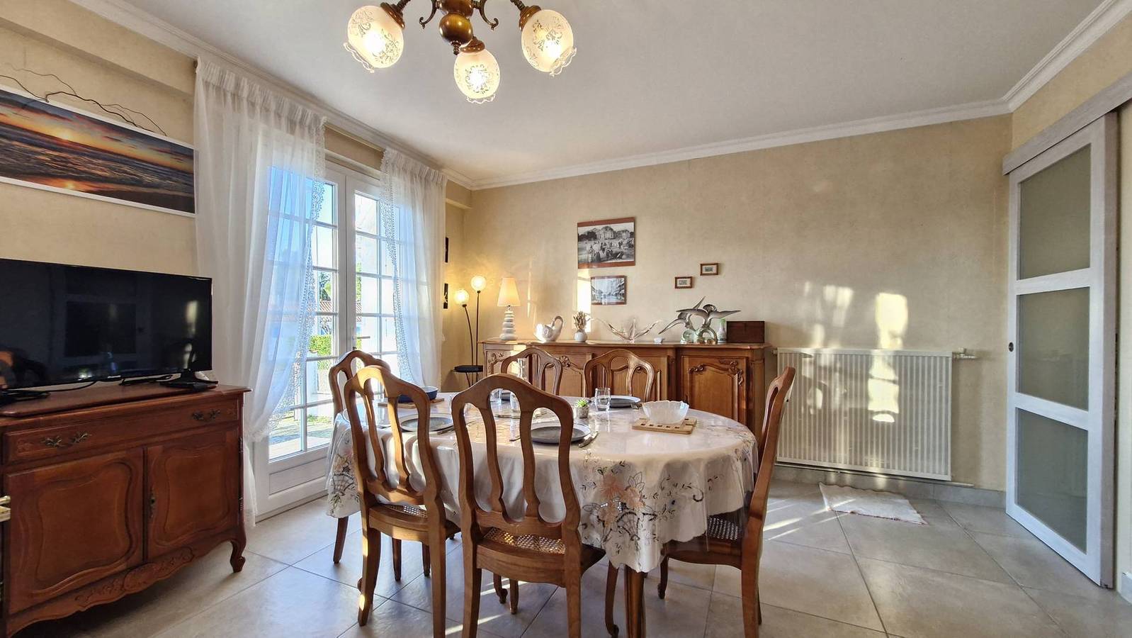 Royan - Maison Vintage avec jardin clos – Tout Confort et authenticité in Royan, Côte de Beauté