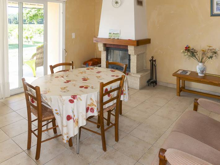 Ferienhaus für 4 Personen, mit Terrasse und Garten in Vaucluse - 2