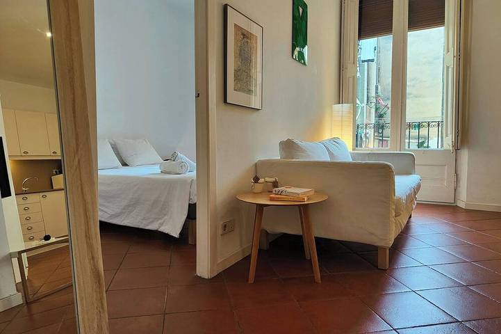 Entire apartment, Cute 1 bedroom apt. Super central location. R.K in Barcelona Centre, Barcelona