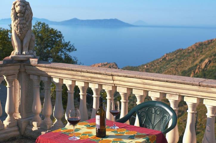 Villa per 4 persone, con Balcone e Idromassaggio nonché Terrazza e Giardino a Gioiosa Marea