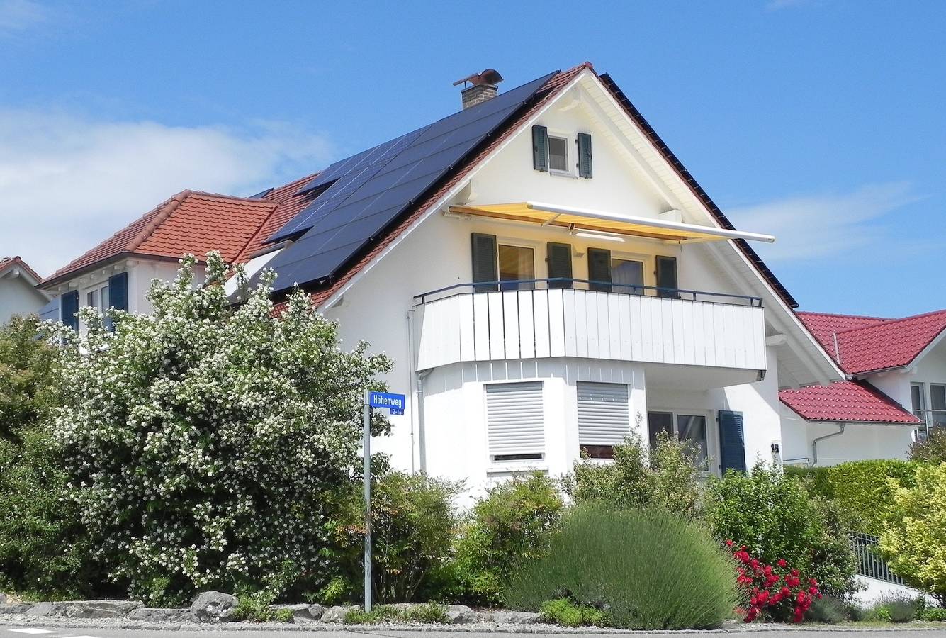 Ganze Ferienwohnung, Nichtraucher-Ferienwohnung Thomas - Ferienwohnung, 103 qm, mit Balkon, 2 Schlafzimmer, max. 4 Personen in Daisendorf, Region Bodensee-Oberschwaben