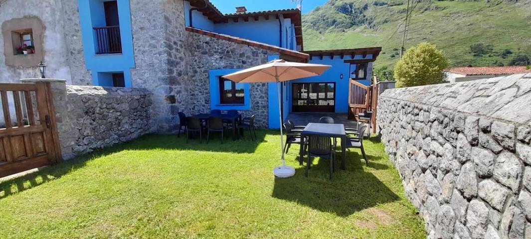 Casa rural para 12 personas, con Balcón y Terraza además de Jardín y Vistas en Celorio - 4