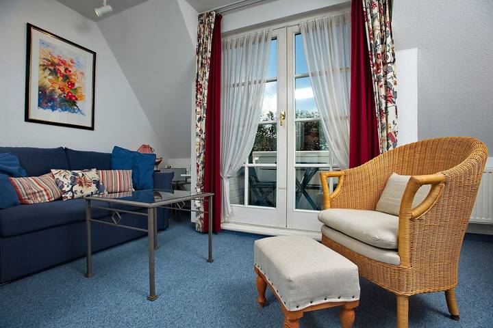 Ganze Wohnung, Gemütliche 2-Zimmer-Ferienwohnung, ruhig gelegen mit Balkon für max. 2 Personen in Nordfriesische Inseln (Schleswig-Holstein) (Schleswig-Holstein), Sylt (Gemeinde)