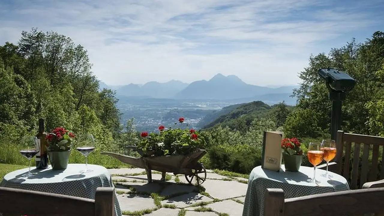 Doppelzimmer für 2 Personen (15 m²) in Salzburg in Massif du Salzkammergut, Salzbourg