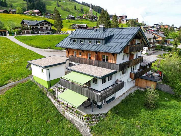 BnB für 2 Personen, mit Terrasse und Ausblick im Kleinwalsertal - 3