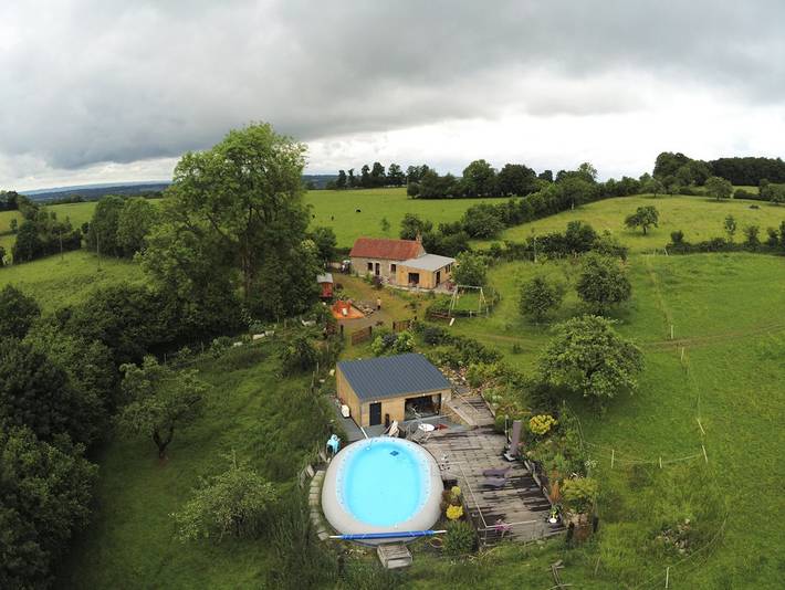 Gîte pour 7 personnes, avec jacuzzi ainsi que terrasse et jardin à La Lande-de-Goult