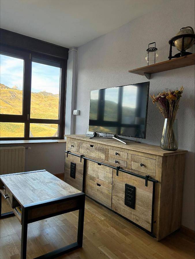 Gîte pour 6 personnes, avec vue ainsi que piscine et bassin pour enfant dans Formigal - 2