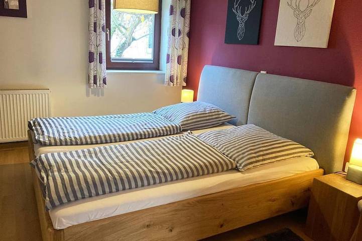 Ferienwohnung für 6 Personen, mit Garten in Kandel