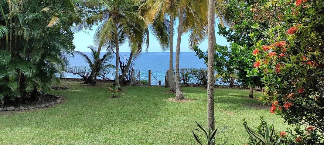 Location de vacances pour 6 personnes, avec vue ainsi que piscine et jardin dans Bellefontaine (Martinique) - 2