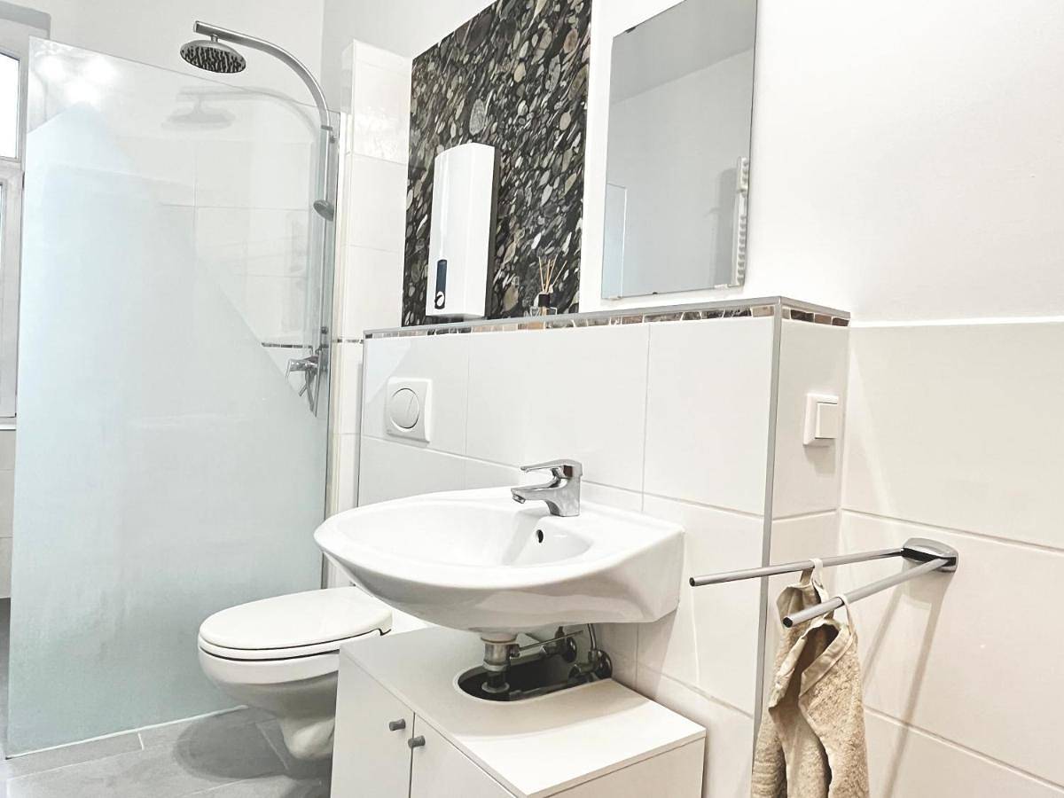 Apartamento entero, Three-Bedroom Apartment in Hannover Mitte, Hannover
