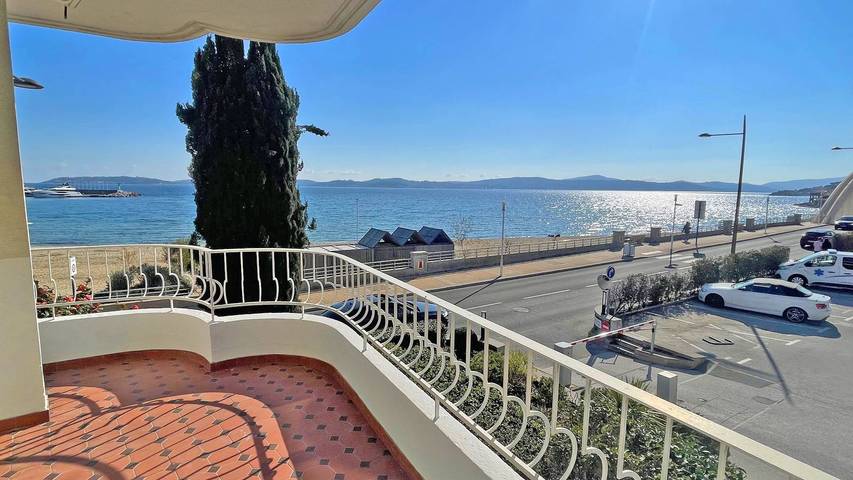 Location de vacances pour 4 personnes, avec terrasse et jardin, adapté aux familles dans Plage De La Croisette Sainte Maxime