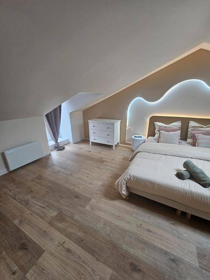 Gîte pour 10 personnes, avec vue, animaux acceptés à Escolives-Sainte-Camille - 2