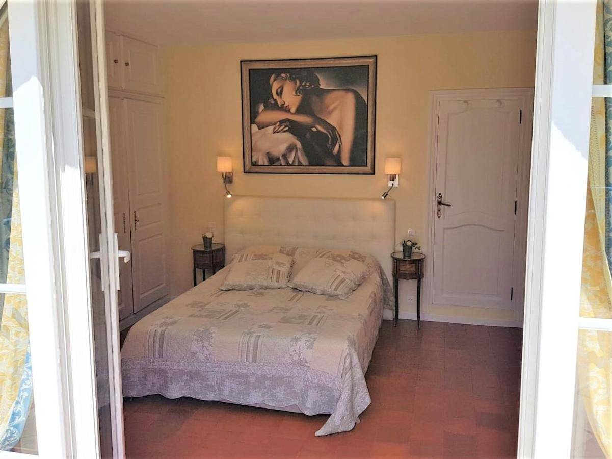 Double or Twin Room with Terrace in Grasse, Côte méditerranéenne (France)