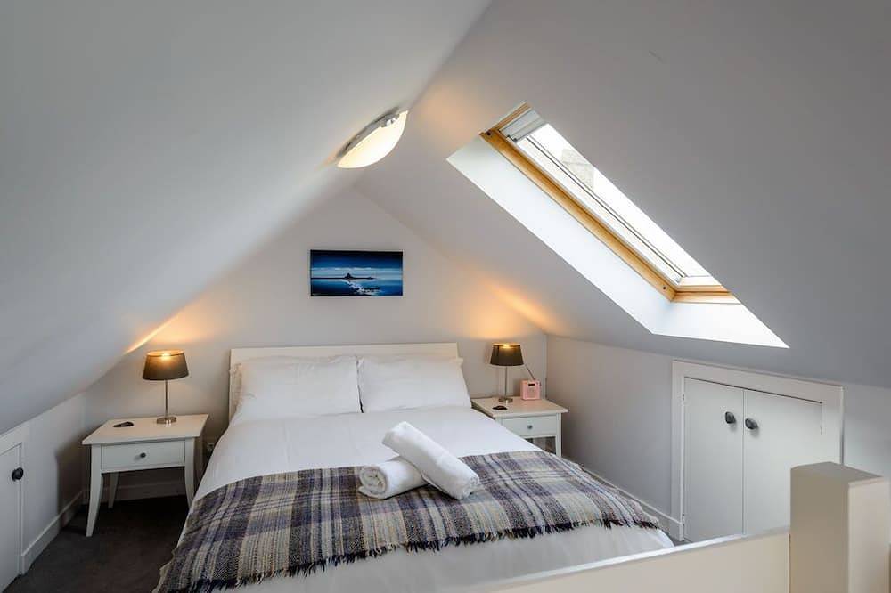 Charming Cottage in North Berwick with Sea Views in North Berwick, Edinburgh and Lothian