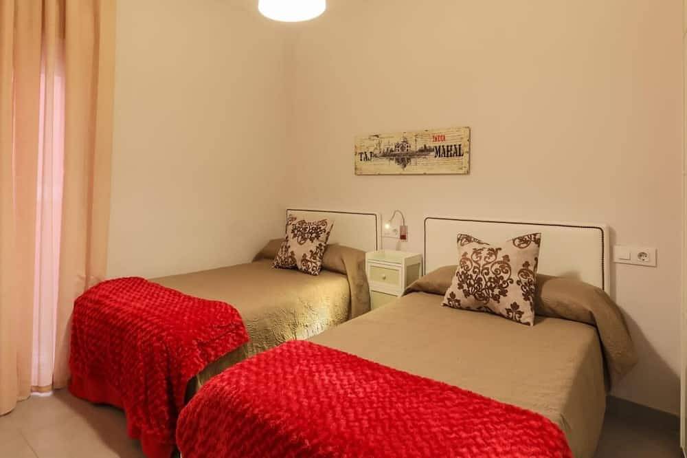 Entire apartment, Green Street - Modern & quiet apartment in typical Sevilla house in Casco Antiguo, Sevilla