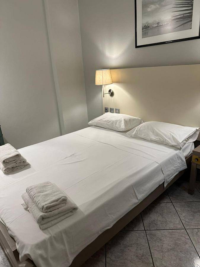 Hôtel pour 2 personnes, avec balcon et jardin dans Cos Ville - 4