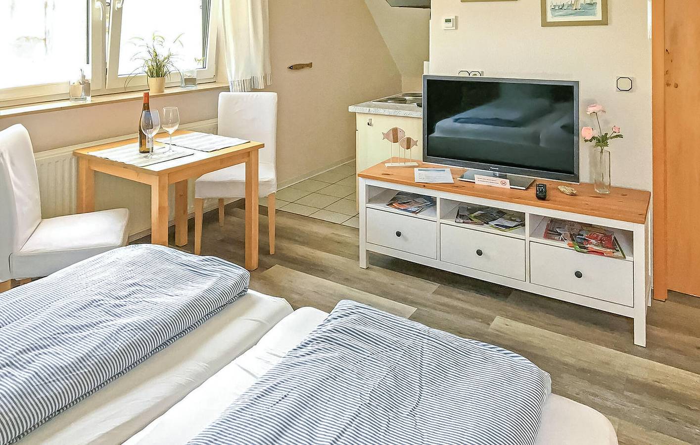 Appartement de vacances entier, Appartement confortable près de la plage surveillée - TV, Parking, Internet in Ueckermünde, Lagune de Szczecin