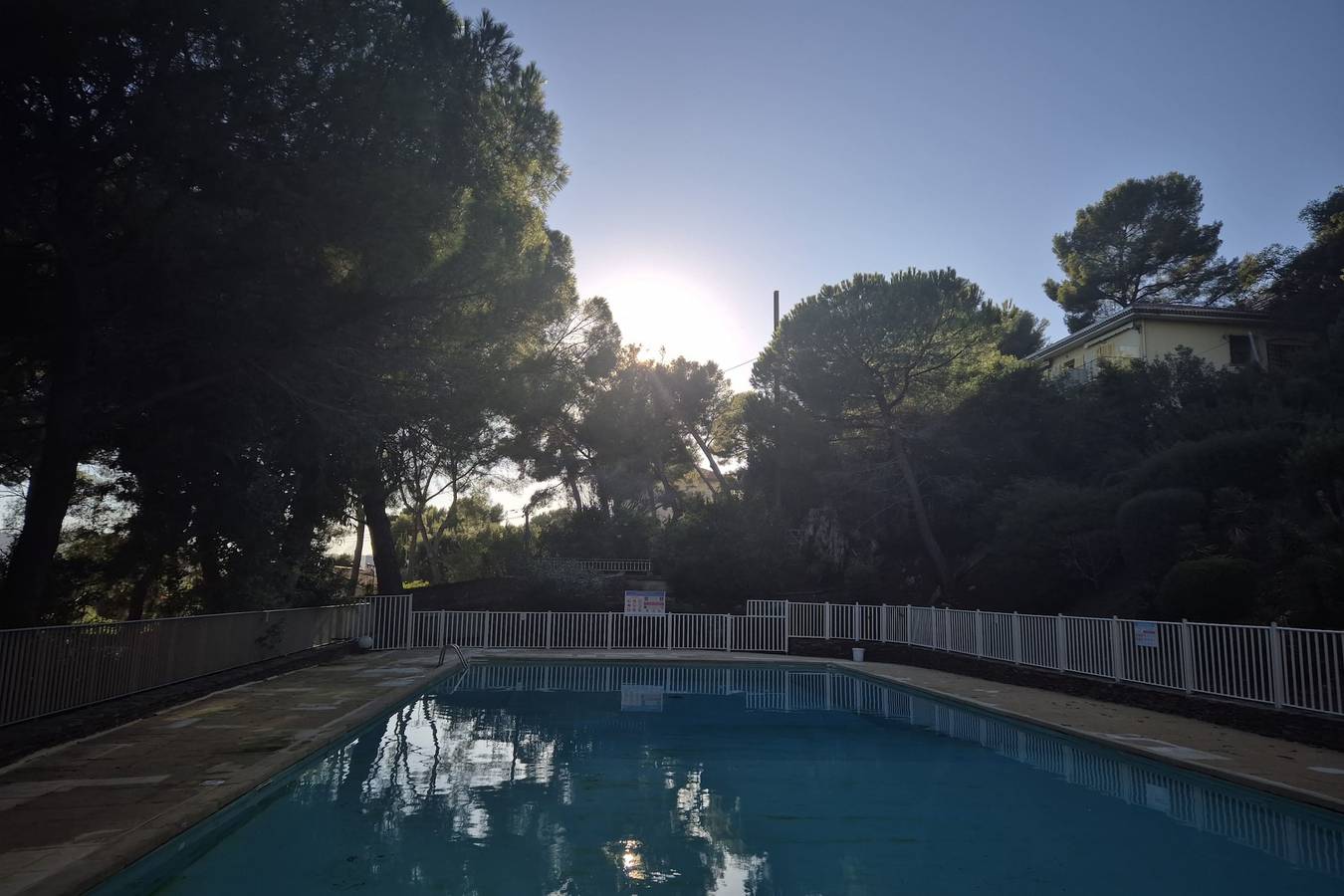 Ganzes Studio, Studio für 2 Personen mit Pool in La Seyne-sur-Mer, Mittelmeerküste (Frankreich)