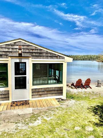 Cabin for 2 Guests in Plymouth (MA), Massachusetts, Picture 2