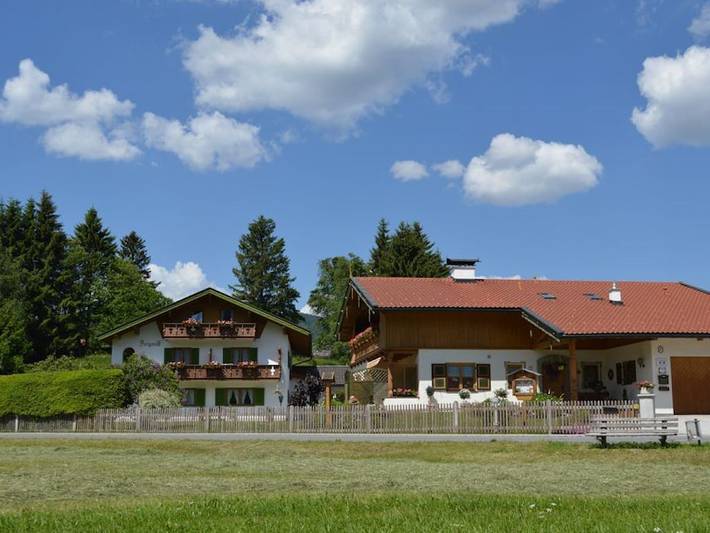 Filter.senior_travel.vacation_home für 2 Personen, mit Balkon in Krün