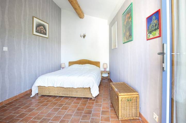 Location de vacances pour 6 personnes, avec jardin et terrasse à Saint-Martin-de-Castillon - 3