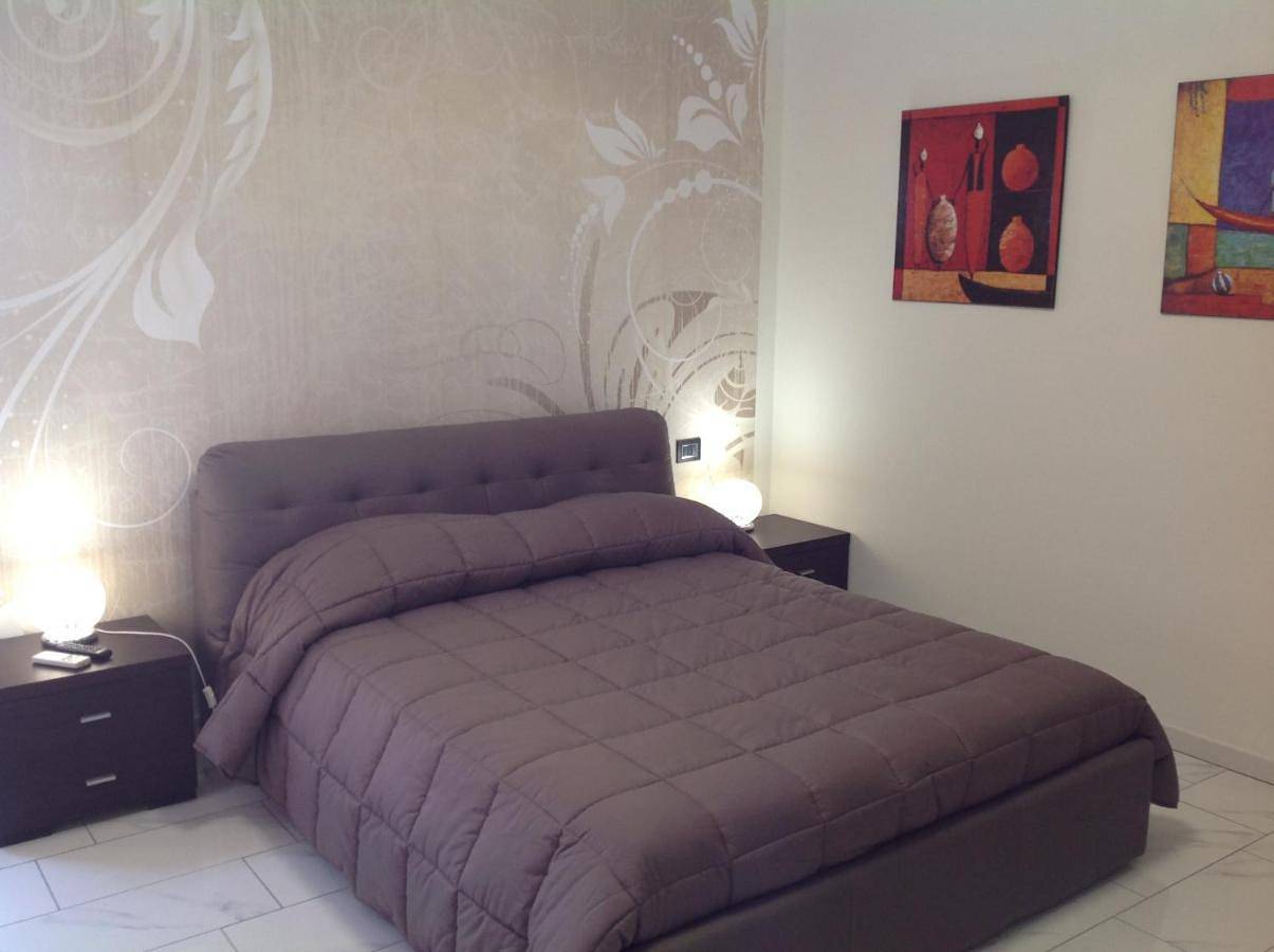 Large Double Room in Civitavecchia, Provincia di Roma