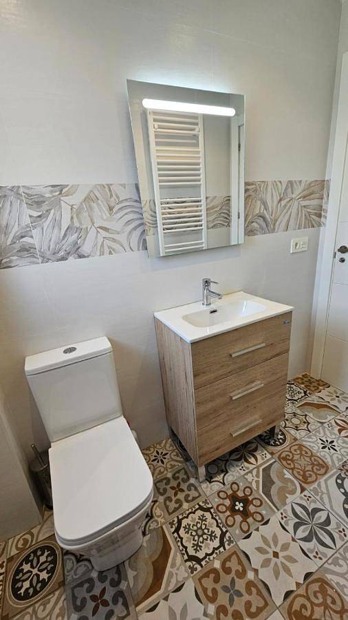 Double Room with Shared Bathroom in Galdácano, Vizcaya