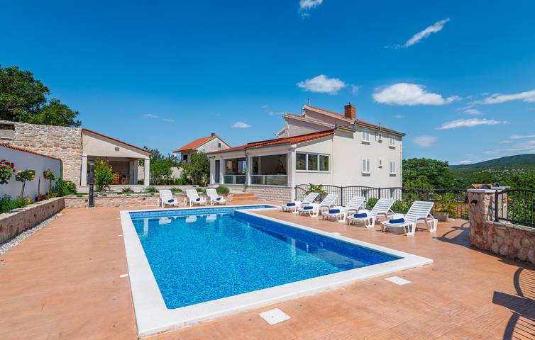 Ferienhaus für 9 Personen, mit Pool und Terrasse, mit Haustier - 1