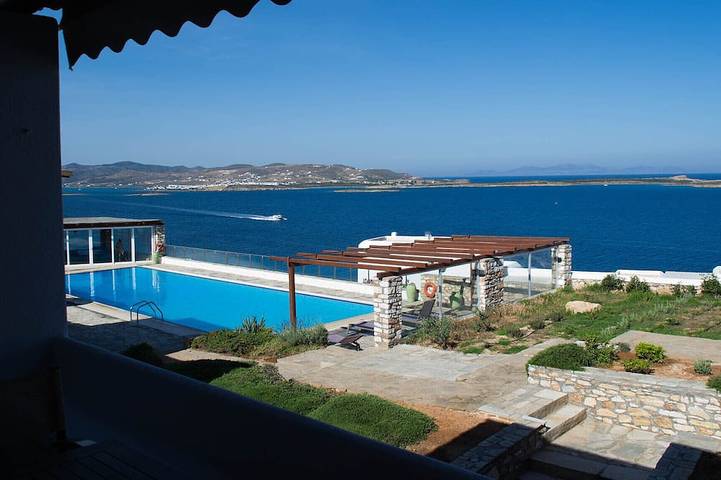 Holiday home for 4 people, with garden and pool as well as balcony - 1