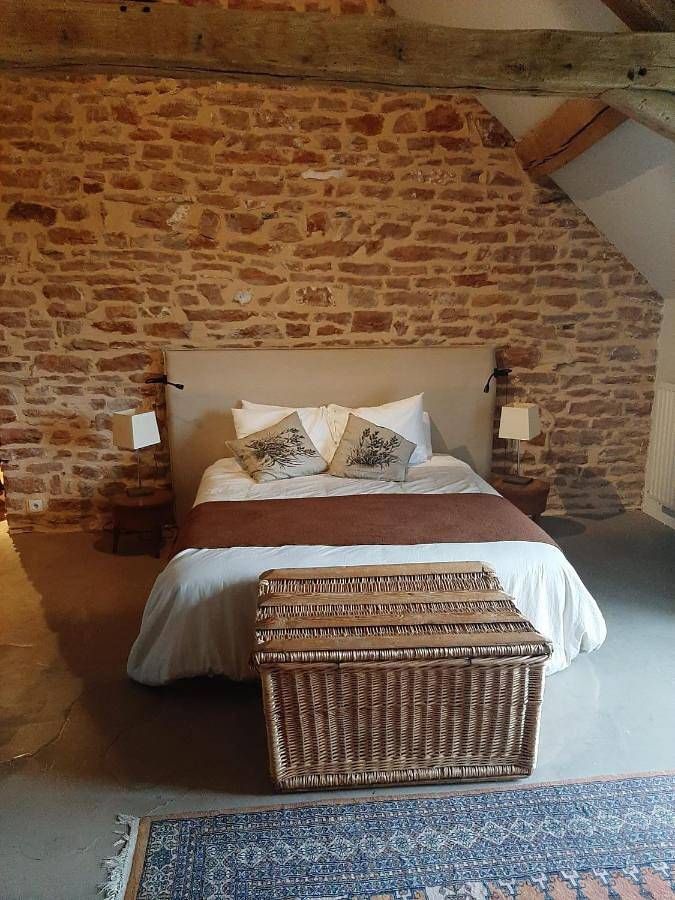 Chambre d’hôte pour 2 personnes, avec jardin ainsi que terrasse et piscine dans Saône-et-Loire - 4