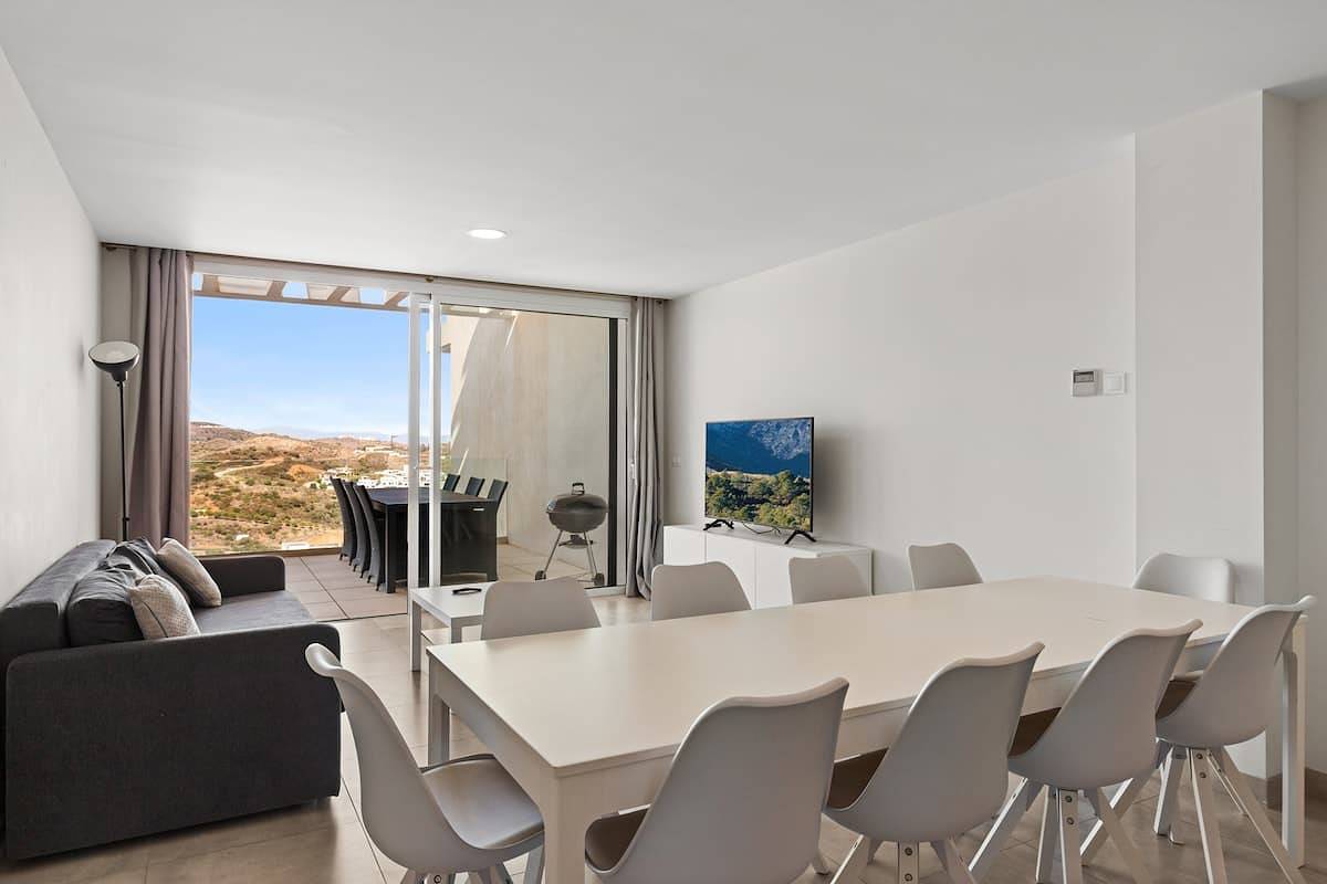 Entire apartment, Casa Banderas Pool & Gym by Costarentals in La Cala de Mijas, Mijas