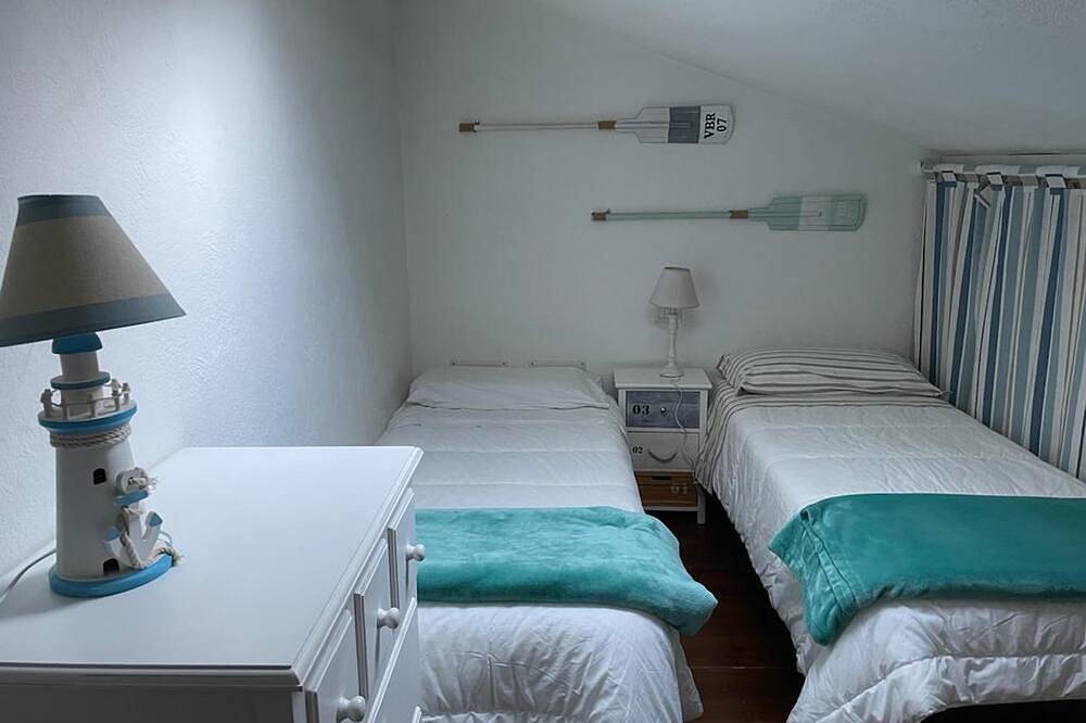 Ganze Wohnung, 100 Meter vom Meer entfernt Villa, umgeben von Grün in Santa Margherita di Pula, Pula und Umgebung