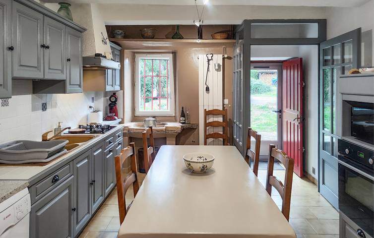 Location de vacances pour 5 personnes, avec terrasse et jardin à Pardailhan - 4