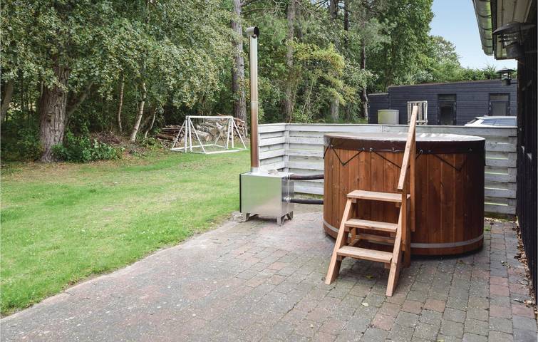 Ferienhaus für 8 Personen mit Sauna in Saksild Strand, Saksild