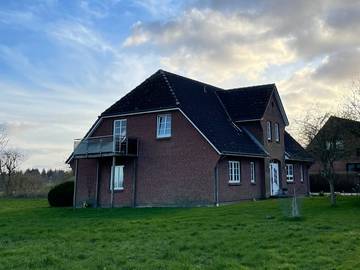 Ferienhaus für 4 Personen, mit Garten in Hattstedt