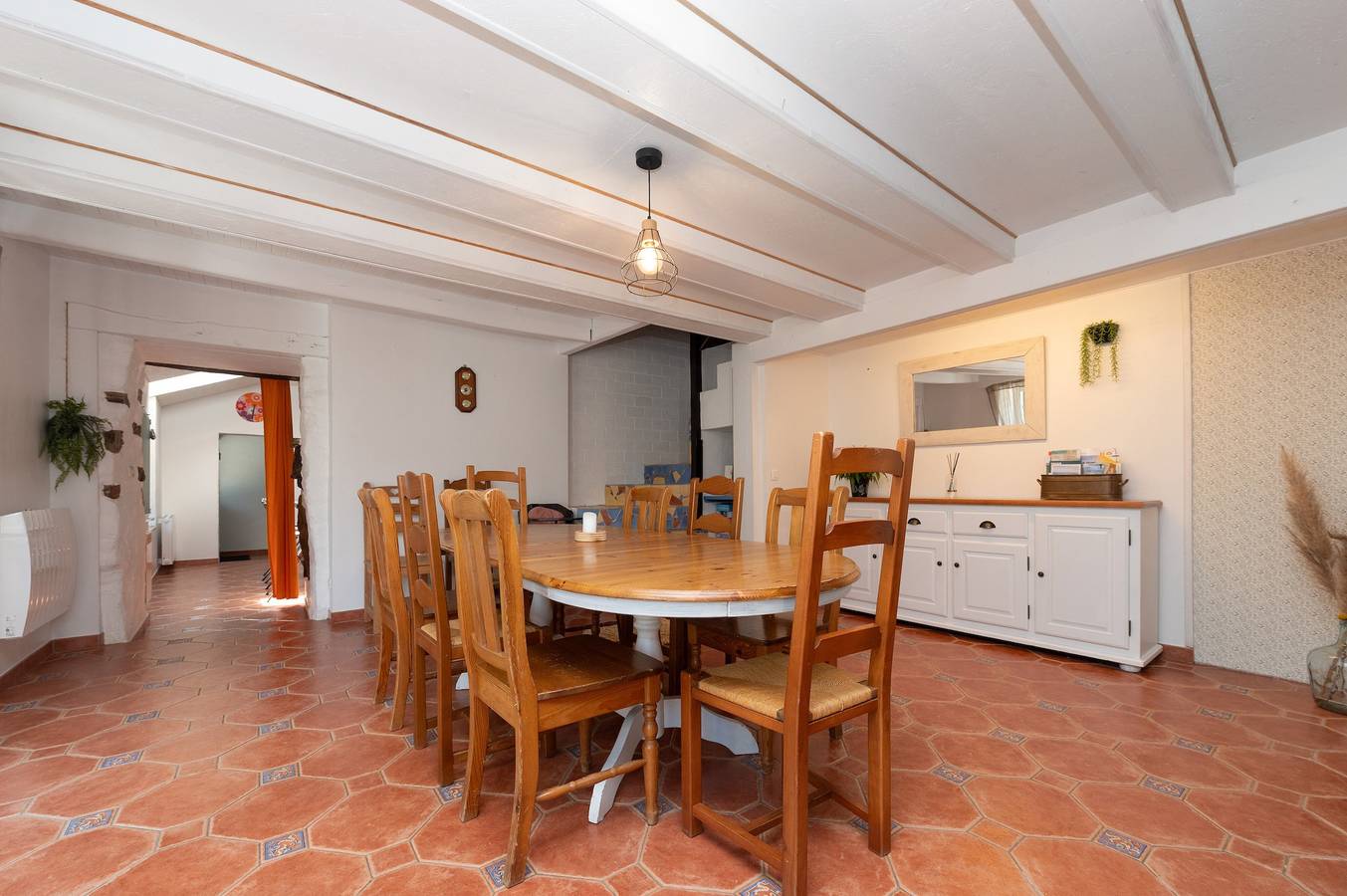 Family Home for 10 Guests in Bannalec, Quimper region