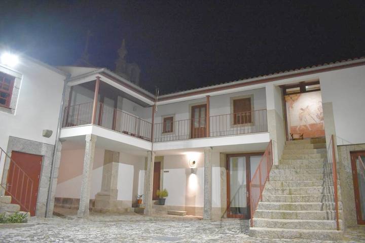 Maison de campagne pour 2 personnes, avec vue et jardin à Paredes - 2