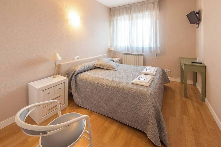Appartement entier, Appartement Calme Près de la Clinique Unav in Pampelune, Province de Navarra