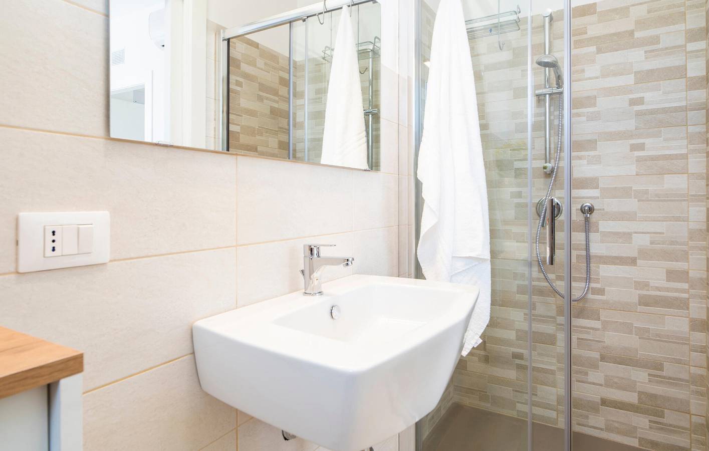 Ganze Ferienwohnung, Strandresort mit Pool, WLAN und Klimaanlage, 1,5 km vom Agua Beach Resort entfernt in Marzamemi, Noto und Umgebung