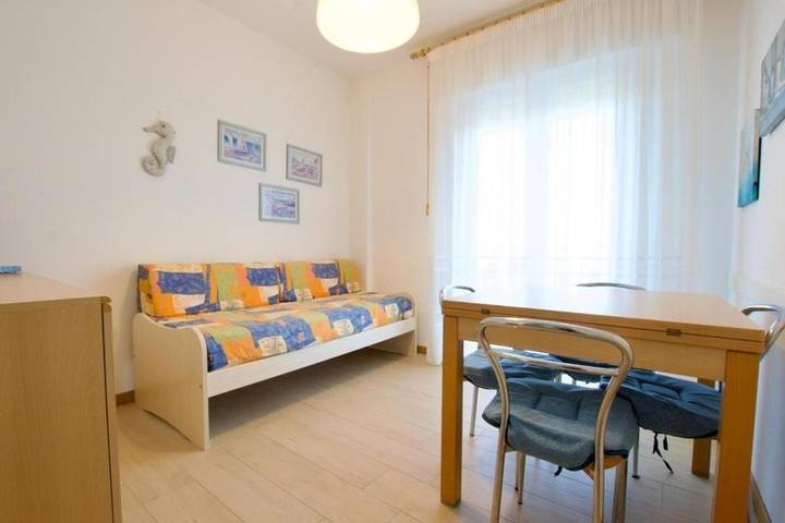 Appartement de vacances entier, Appartement de vacances pour 5 personnes avec balcon in Lido di Jesolo, Jesolo-City