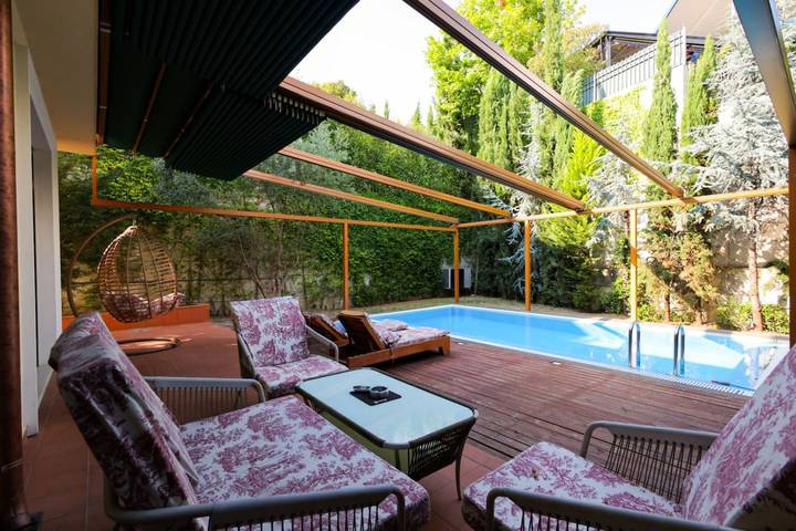 Ferienhaus für 7 Personen mit Pool in Tiranë, Albanien