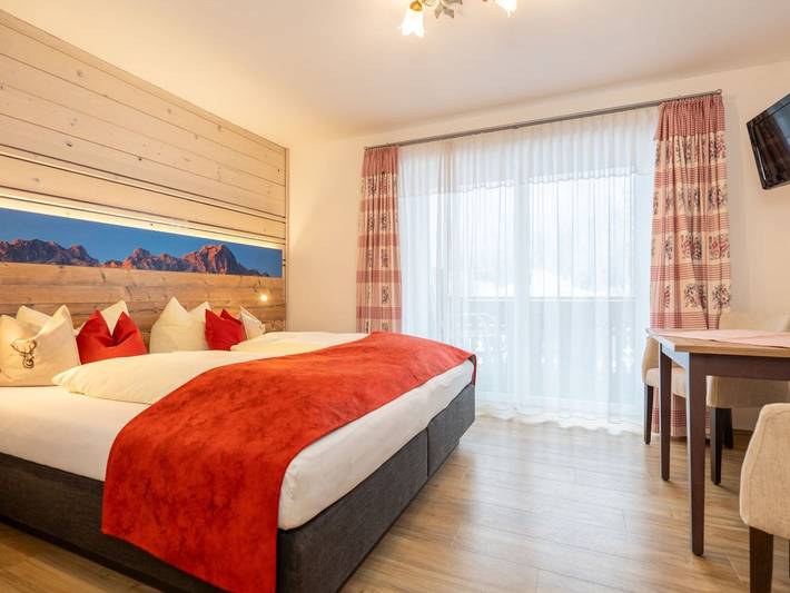 Ferienwohnung für 6 Personen, mit Balkon und Terrasse sowie Garten und Sauna in Tannheimer Tal - 3