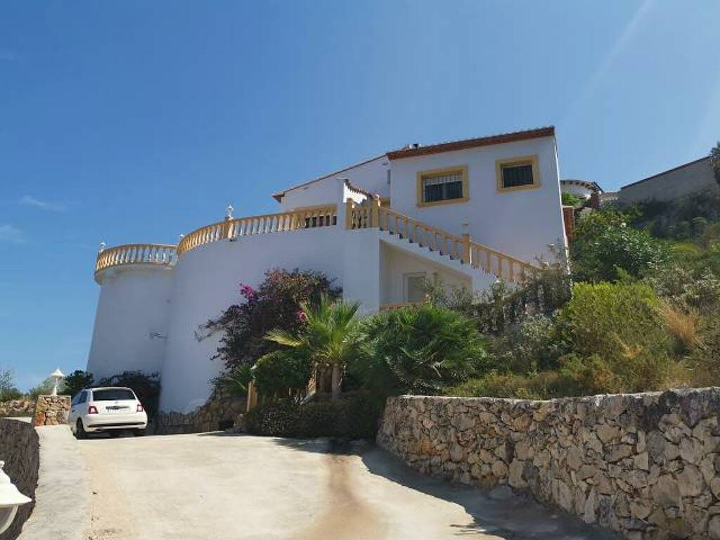 Villa Petra avec vue sur mer, piscine et Wi-Fi. in Pego, Costa Blanca
