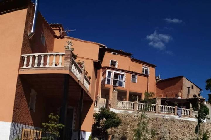 Casa rural para 9 personas, con Balcón y Terraza además de Jardín y Vistas en Comunidad de Calatayud - 3